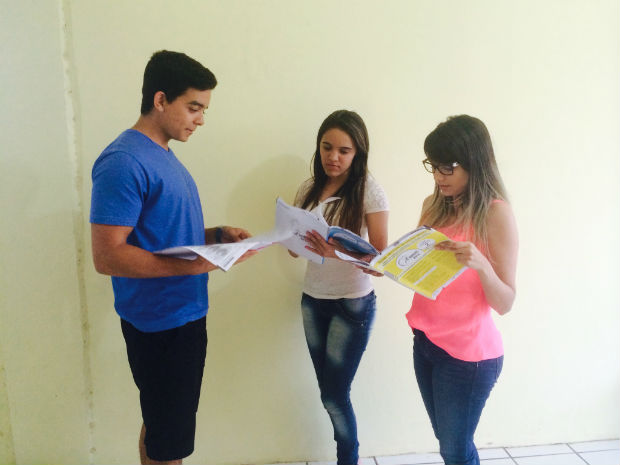 Estudantes de Escada, Recife e Petrolina faro a prova pela terceira vez. Foto: Lays Souza/Divulgao (Lays Souza/Divulgao)