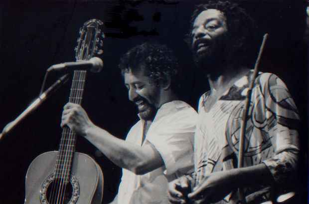 Geraldo e Nan Vasconcelos na dcada de 1970. Foto: Arquivo pessoal/Divulgao