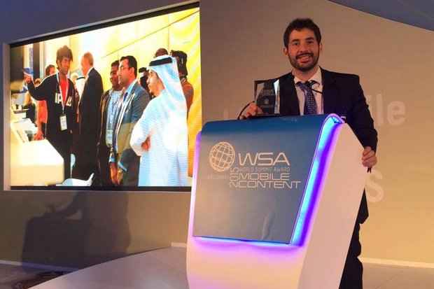Gustavo Maia, um dos fundadores do Colab.Re, recebeu prmio do World Summit Mobile Award (Acervo pessoal)