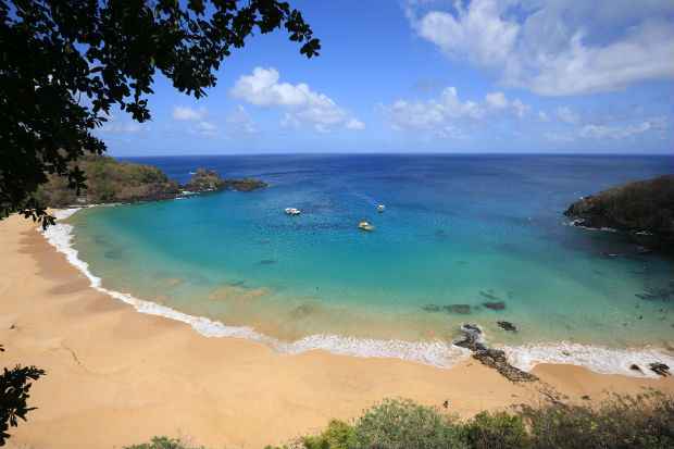 Baa do Sancho  a melhor praia do mundo pelo segundo ano consecutivo. Foto: Teresa Maia/DP/DA Press