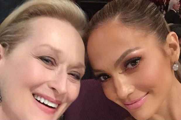 Meryl Streep e Jennifer Lopez. Crdito: Twitter/Reproduo