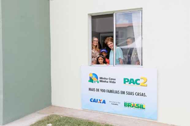Em Feira de Santana (BA), Dilma garantiu que o governo no paralisaria programas sociais, como o Minha Casa, Minha Vida. Ela no citou, porm, o Minha Casa Melhor. Foto: Roberto Stuckert Filho/ PR