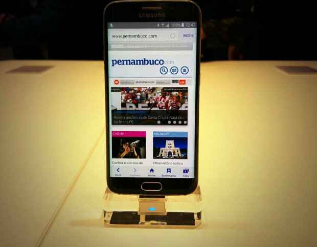 Novos modelos da Samsung devem chegar ao Brasil no prximo ms. Foto: Carolina Santos/DP/D.A. Press