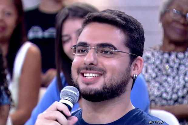 Caio Moreira comentou dependncia de cigarro de Mariza. Crdito: TV Globo/Reproduo