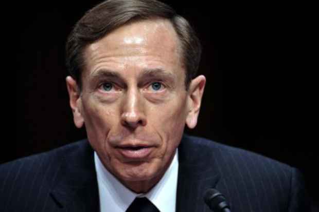 O ex-diretor da CIA, David Petraeus, em 31 de janeiro de 2012. Petraeus vai se declarar culpado de  negligncia no vazamento de documentos confidenciais entregues a sua amante, anunciou nesta tera-feira o departamento da Justia americano (AFP/Arquivos KAREN BLEIER)
