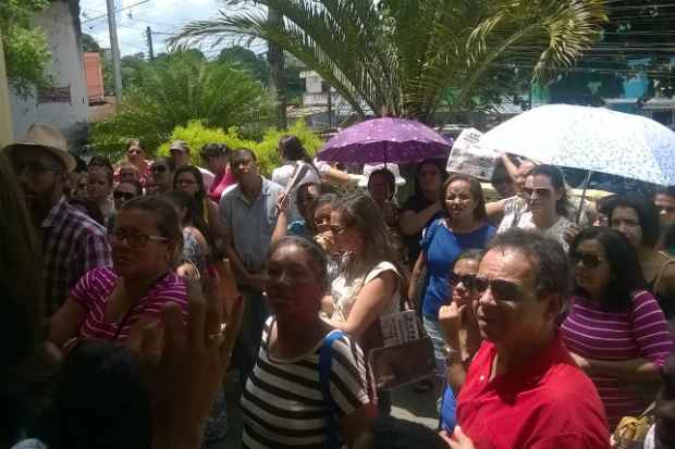 Manifestaofoi organizada pelo Sindicato dos Profissionais em Educao do Moreno (Sinpremo).Foto: Cassia Silva / WhatsApp / Dilvulgao