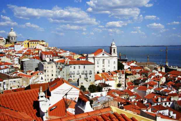 Capital portuguesa  a porta de entrada dos brasileiros para a Europa. Foto: Lisboa/Flickr/Reproduo