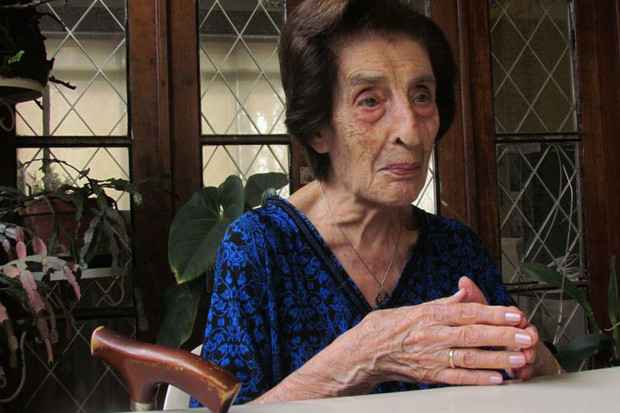 "Existem adversidades, mas  importante ver que cada fase da vida tem a sua beleza", Rafa Daher, 102 anos. FOTO: Luisa Marini/Divulgao