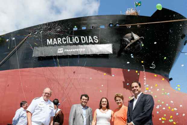 Navio Marclio Dias foi batizado em cerimnia com a presena da presidente Dilma (Roberto Stuckert Filho/ PR)