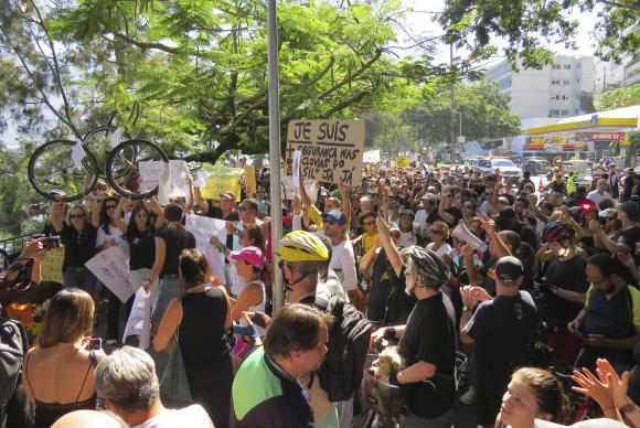 Manifestantes se reuniram na Lagoa Rodrigo de Freitas. Foto: Vladimir Platonow/Agncia Brasil