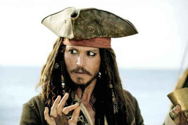 Johnny Depp como o pirata Jack Sparrow em cena de "Piratas do Caribe".  Foto: Disney/Buena Vista/Divulgao