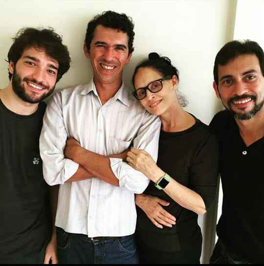 Ator Humberto Carrão chega ao Recife