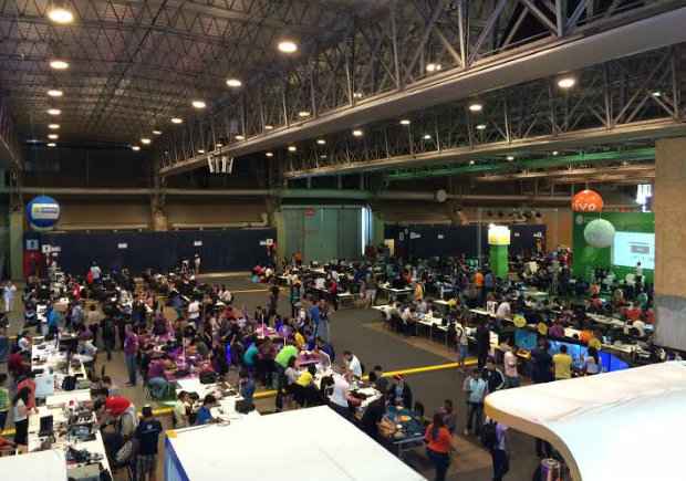 Na Campus Party 2015, programadoras e meninas gamers abrem espao para Tecnologia da Informao e ativismo Free Software. (Foto: Mike Torres/Esp. DP/D.A Press)