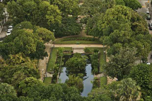 Desenho da Praa de Casa Forte  resultado do projeto paisagstico de Roberto Burle Marx. Foto: Arthur de Souza/Esp. DP/DA Press