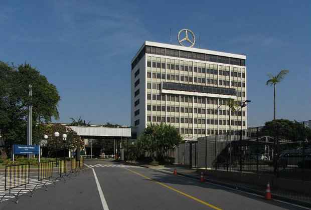 Fábrica da Mercedes-Benz no ABC Paulista coloca sete mil funcionários ...