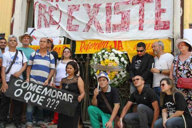 O 24 de agosto, que deveria ter sido de comemorao, tornou-se data para lembrar a falta que o equipamento cultural faz  cidade. Foto: Nando Chiappetta/DP/D.A Press