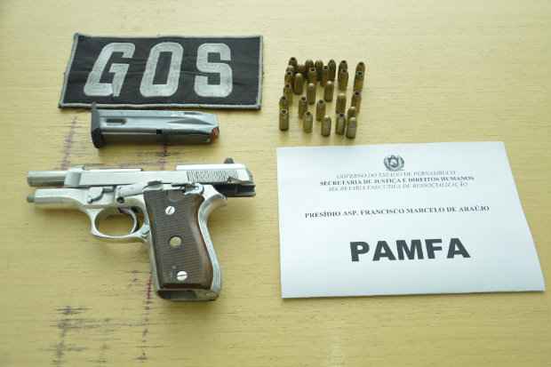 G1 - Pistola 380 é encontrada em pavilhão de presídio no Acre