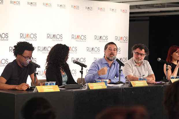 Eduardo Saron, diretor do Ita Cultural, comandou coletiva de imprensa sobre o Rumos 2015/2016. Foto: Ivson Miranda/Divulgao
