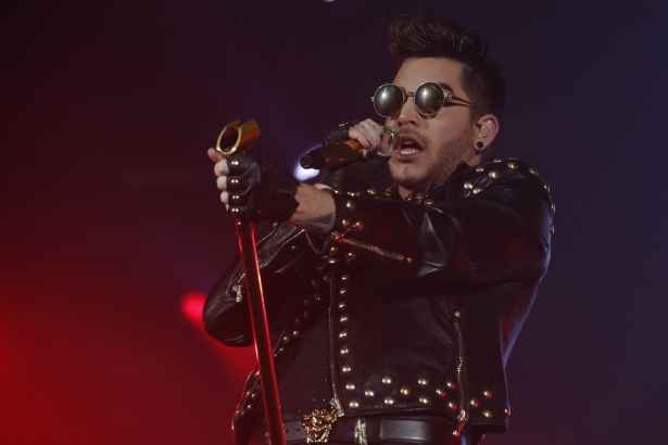 Adam Lambert, que assumiu o lugar de Fred Mercury no Queen, se apresenta hoje na abertura do Rock in Rio