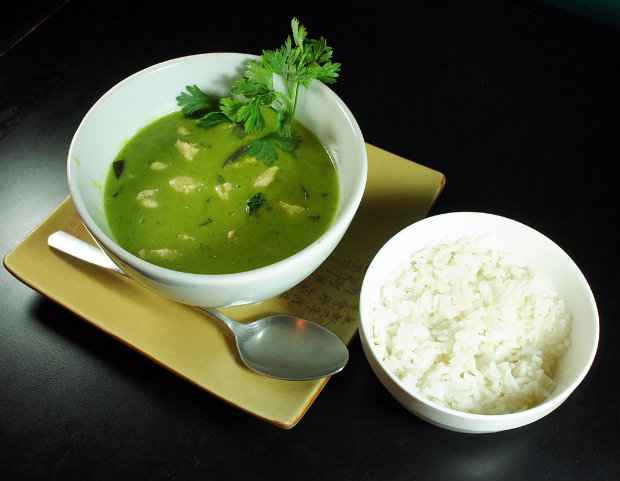 Gai Himmapon traz a melhor combinao do curry verde com leite de coco. Fotos: Made/Divulgao