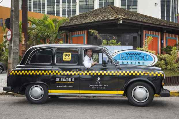 Campanha  uma parceria da Johnnie Walker com o servio 99Taxis. Foto: Felipe Bezerra/Divulgao