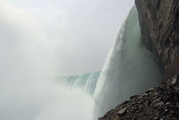 A principal atrao de Niagara Falls so as cataratas. Foto: Edilson Segundo/DP/D.A Press