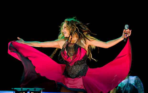 "A rainha m chega para brincar com as maldies. No dia do horror, vou falar como todos ns somos maravilhosos", brinca Daniela Mercury, que estreia turn no Recife. Foto: Divulgao/Comunnik