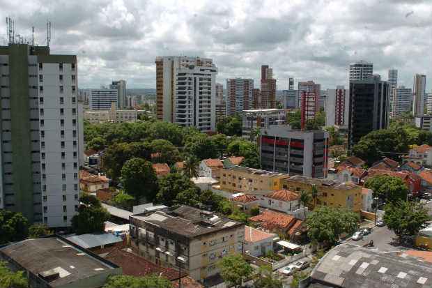 O valor do IPTU das cidades do Recife, Jaboato dos Guararapes e Olinda vir com aumento de quase 10% em 2016. Foto: Annaclarice Almeida/DP/D.A Press