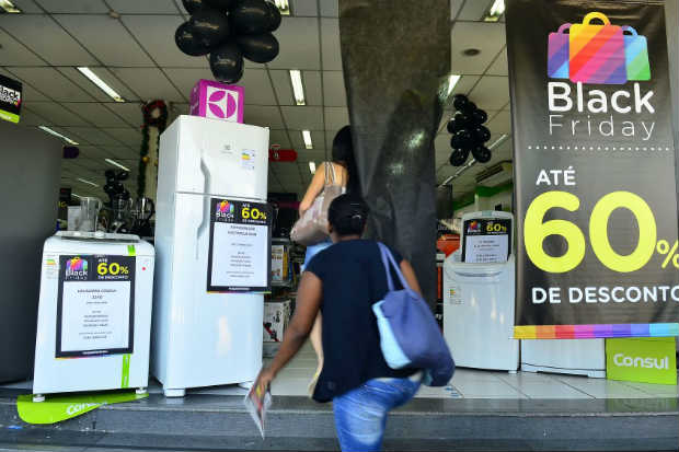 Eletrodomsticos vem liderando a lista com R$ 158,41 milhes comercializados at as 14h de hoje. Foto: Rovena Rosa/ Agncia Brasil 