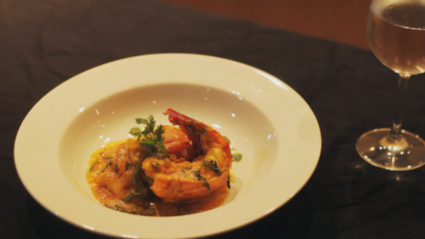 A peixada foi um dos pratos ensinados pela me de Claudemir ao filho, que guarda com carinho a receita at os dias de hoje. Foto: Bernardo Mendes/DP