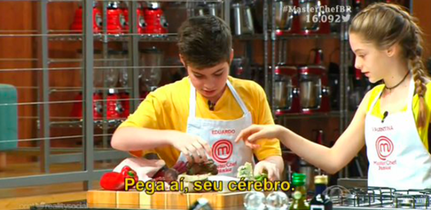 Valentina estranha a escolha de Eduardo, que quis cozinhar crebro e ainda ganhou uma prova