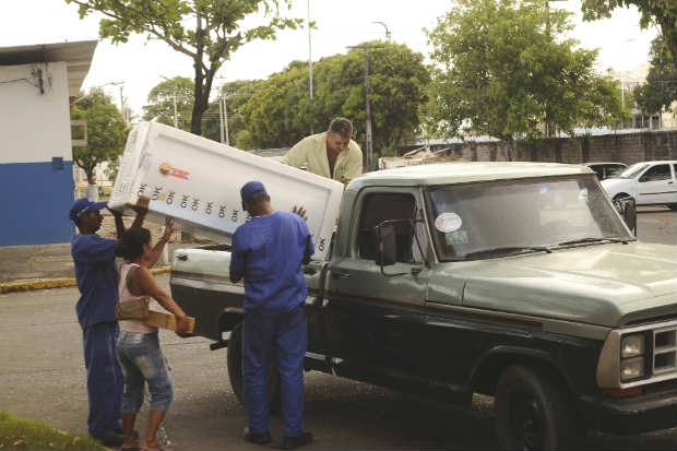 Celpe promover a pr-inscrio para troca de 80 refrigeradores econmicos. Foto: Edvaldo Rodrigues/DP