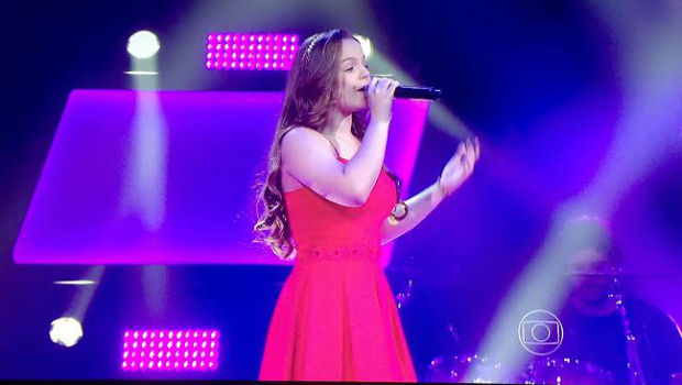 Andra mostrou maturidade ao cantar Rosa. Foto: Globo/Reproduo
