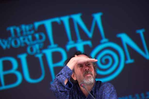 Diretor chegou a So Paulo nesta quarta para visitar a exposio ''O mundo de Tim Burton'' no MIS. Foto: AFP