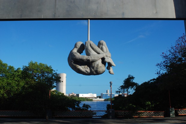 Monumento "Tortura nunca mais" est localizado na Rua da Aurora, no Centro do Recife. Foto: Nando Chiappetta/DP/DA Press