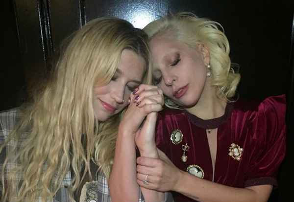 ''Free Kesha'', diz a legenda da foto postada por Lady Gaga. Foto: Instagram/Reproduo