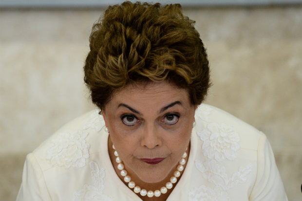 A presidente disse não acreditar que as relações entre o governo e o PT devam se caracterizar por um posicionamento de adesão sem avaliação crítica. Foto: Andressa Anholete A presidente disse não acreditar que as relações entre o governo e o PT devam se caracterizar por um posicionamento de adesão sem avaliação crítica. Foto: Andressa Anholete