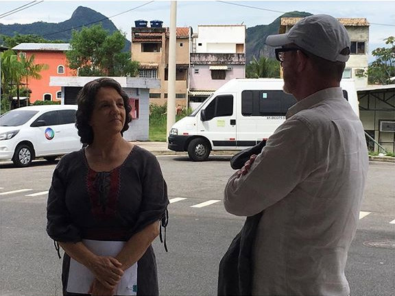 Bate-papo entra a atriz Denise Delvecchio e o diretor Rudi Foguinho Lagemann. Foto: Instagram/Reproduo 