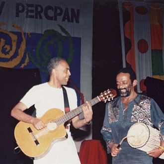 Foto de Gilberto Gil com Nan foi compartilhada nas redes sociais. Foto: Twitter/Reproduo