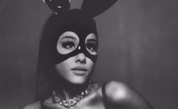 Capa do terceiro lbum de Ariana Grande, Dangerous Woman, conta com sensualidade. Foto: Ariana Grande/Divulgao