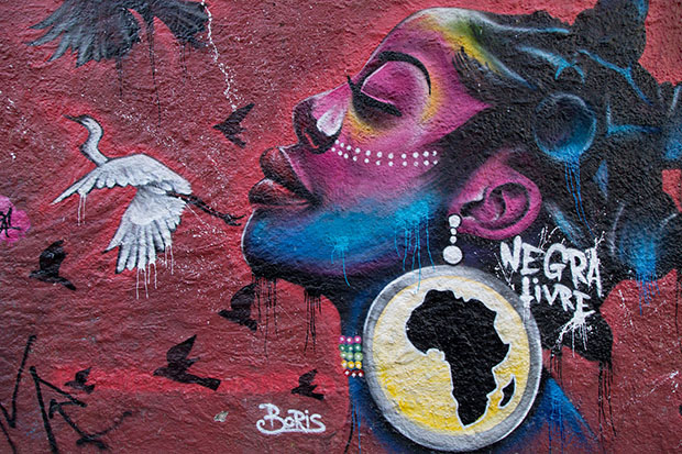 No graffiti pernambucano, o empoderamento da mulher  um dos temas marcantes, como no desenho de Boris (Foto: Josivan Rodrigues/Divulgao)