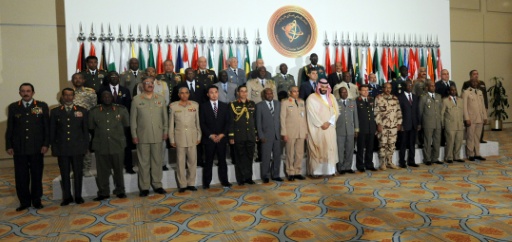Os chefes militares de 39 pases de uma coalizo islmica criada em dezembro pela Arbia Saudita, reuniram-se neste domingo em Riad para discutir as futuras medidas contra grupos jihadistas.  AFP FAYEZ NURELDINE 