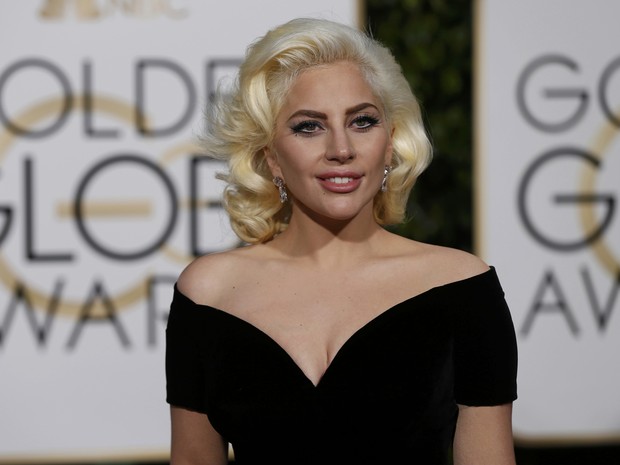 Lady Gaga chega ao tapete vermelho do Globo de Ouro deste ano. Foto: Reproduo da internet
