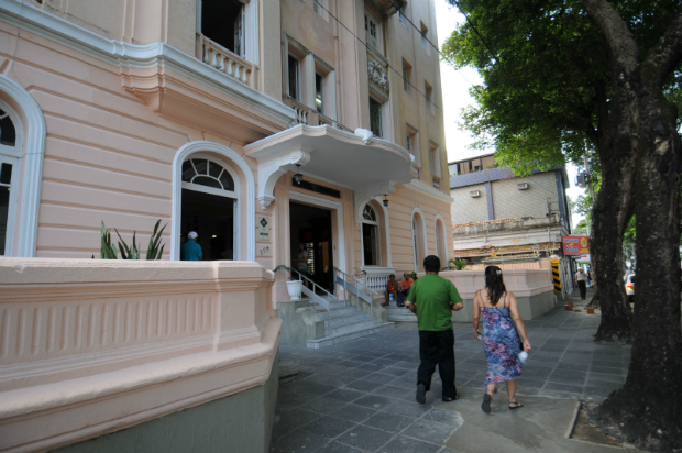 Hotel fica na Avenida Manoel Borba, bairro da Boa Vista. Foto: Jaqueline Maia/DP/Arquivo