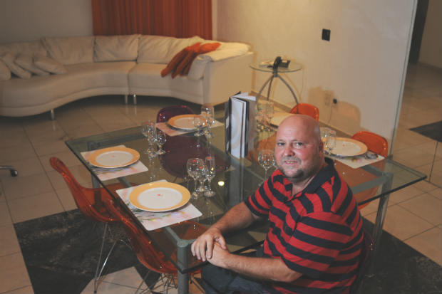 O obsoleto, no ramo de motis, significa quebra, segundo o empresrio Marcos Queiroz. Foto: Jaqueline Maia/DP