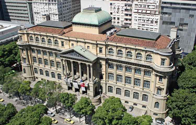 A Biblioteca Nacional do Rio de Janeiro tem mais de nove milhes de ttulos em seu acervo. Foto: Wikipedia/Reproduo