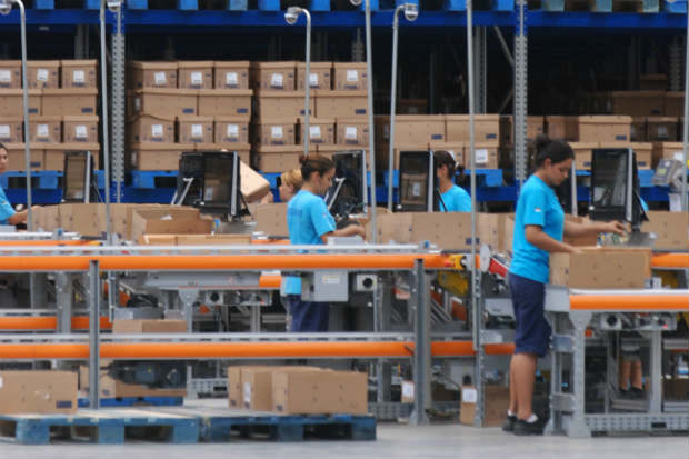 De acordo com o conselho, os empreendimentos serão responsáveis pela geração de 775 empregos diretos, sendo 458 no Interior e 317 na RMR. Foto: Julio Jacobina /DP De acordo com o conselho, os empreendimentos serão responsáveis pela geração de 775 empregos diretos, sendo 458 no Interior e 317 na RMR. Foto: Julio Jacobina /DP
