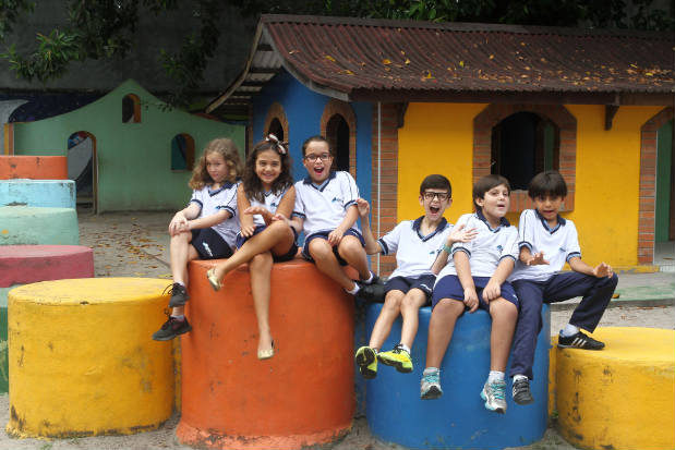 Da esquerda para a direita Alice, Helena,Ana Carolina, Isaias, Lus Guilherme e Joo Henrique revelam o que os assusta. Foto: Julio Jacobina/DP