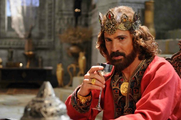 Leonardo Brcio caracterizado como Rei Davi. Foto: Record/Divulgao