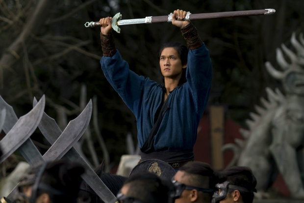 Harry  Wei-Fang em A espada do destino. Foto: Netflix/Divulgao
